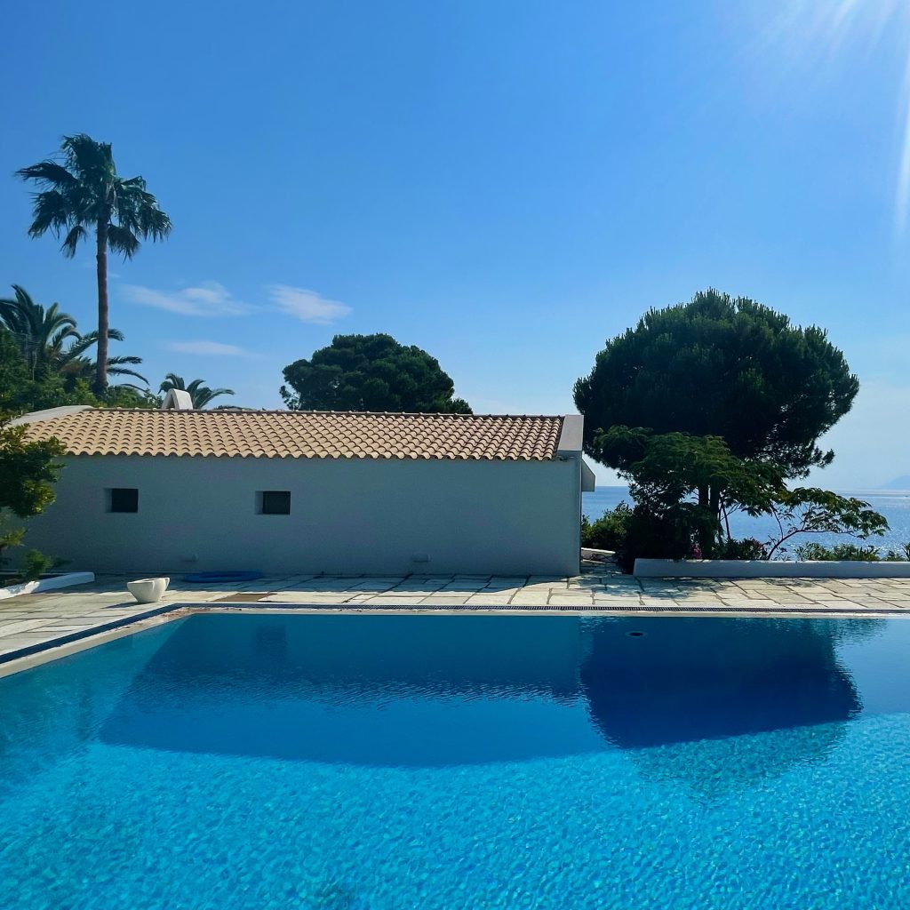 The Azero Skiathos, Pool and guest house